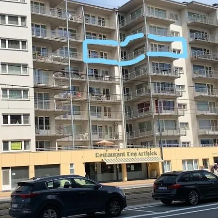 Parel Aan Het *